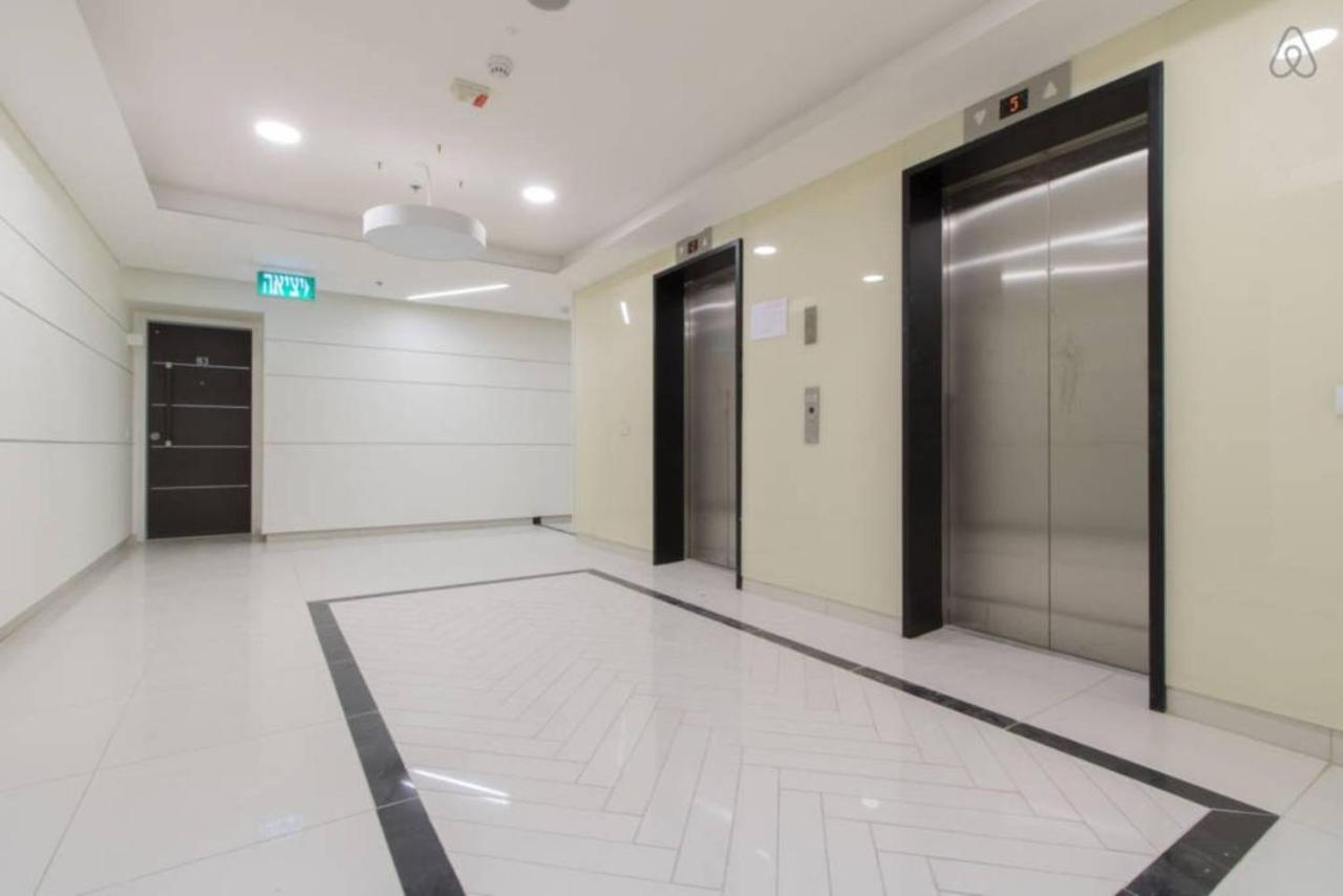 Exclusive Two-Bedroom Apartment With Parking Jerusalem Exterior foto