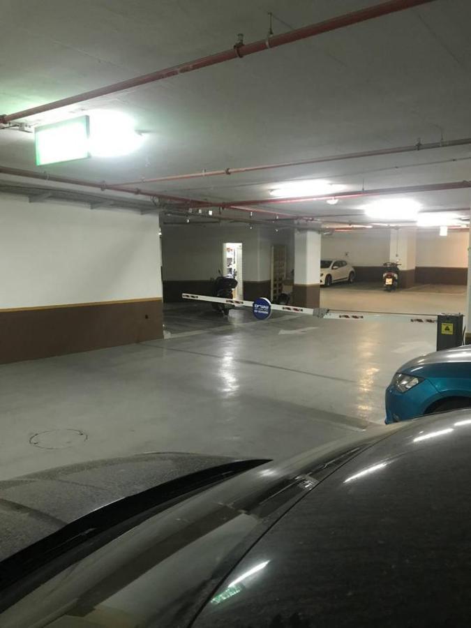 Exclusive Two-Bedroom Apartment With Parking Jerusalem Exterior foto
