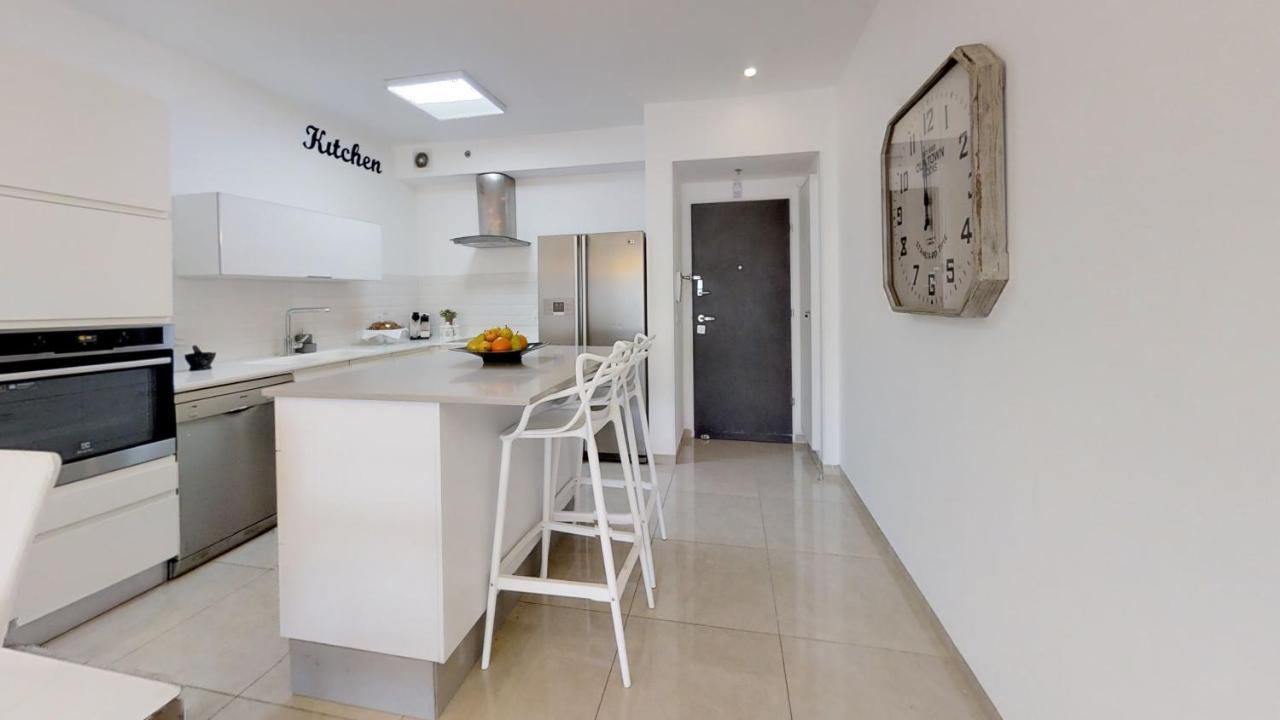 Exclusive Two-Bedroom Apartment With Parking Jerusalem Exterior foto