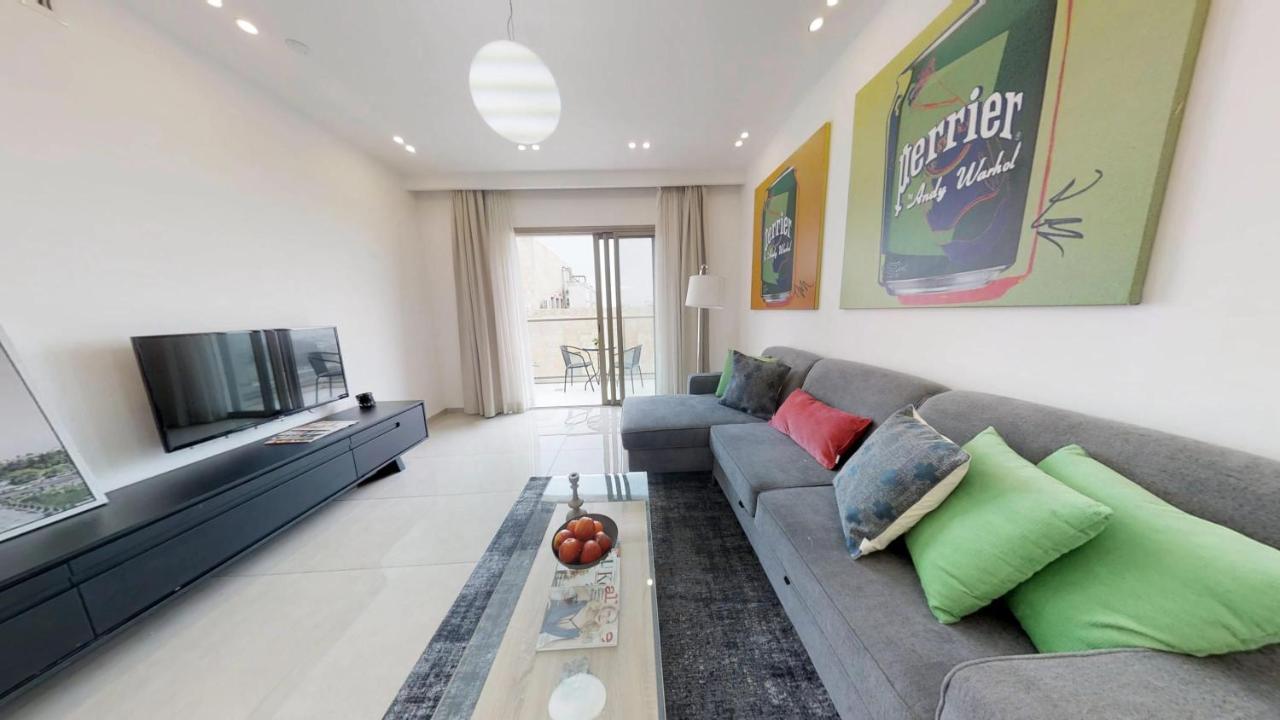 Exclusive Two-Bedroom Apartment With Parking Jerusalem Exterior foto