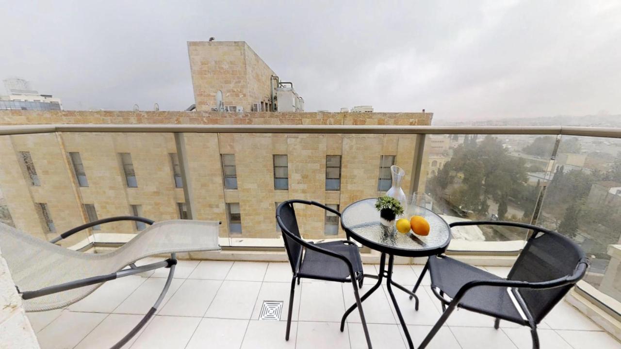 Exclusive Two-Bedroom Apartment With Parking Jerusalem Exterior foto